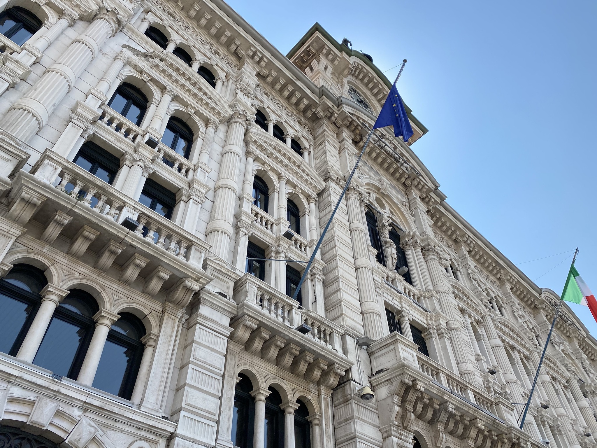 TRIESTE E LE GROTTE DI POSTUMIA
